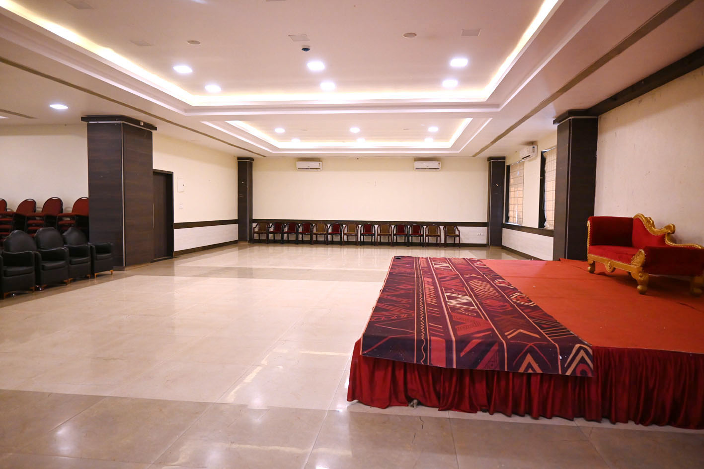 HOTEL SRI VINAYAK